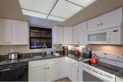 313 Magnolia Avenue, Anna Maria, FL 34216 - Photo 23