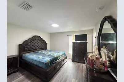 2255 Chester Avenue, Sarasota, FL 34234 - Photo 9