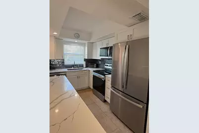 9200 Midnight Pass Road #10, Sarasota, FL 34242 - Photo 3