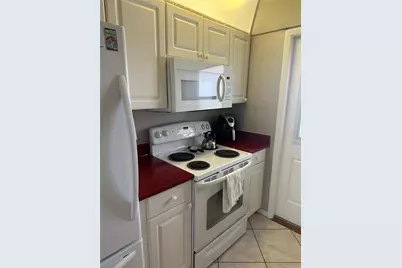 3810 Gulf Of Mexico Drive #F304, Longboat Key, FL 34228 - Photo 3