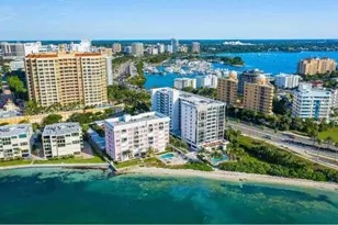 35 Watergate Dr, Sarasota, FL 34236 - Photo 3