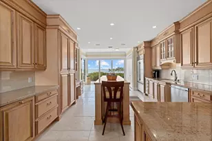 1364 Point Crisp Rd, Sarasota, FL 34242 - Photo 33