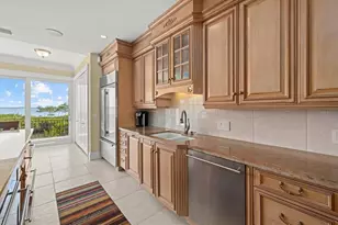 1364 Point Crisp Rd, Sarasota, FL 34242 - Photo 35