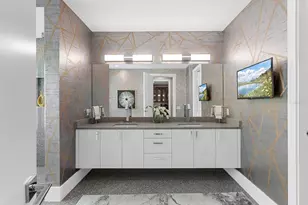 540 N Tamiami Trl, Sarasota, FL 34236 - Photo 25