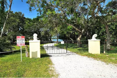 1718 Caribbean Drive, Sarasota, FL 34231 - Photo 49