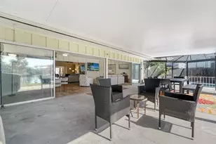 1718 Caribbean Dr, Sarasota, FL 34231 - Photo 37