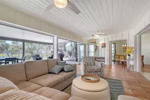 1718 Caribbean Dr, Sarasota, FL 34231 - Photo 11