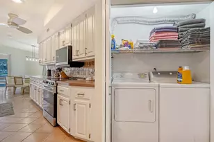 1718 Caribbean Dr, Sarasota, FL 34231 - Photo 35
