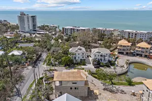 6924 Bochi Cir, Sarasota, FL 34242 - Photo 3