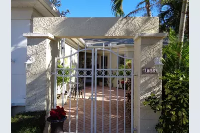 1354 Tearose Place, Sarasota, FL 34239 - Photo 3