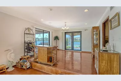 1444 Ridgewood Lane, Sarasota, FL 34231 - Photo 9