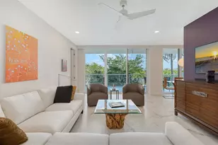 1800 Benjamin Franklin Dr, Sarasota, FL 34236 - Photo 5