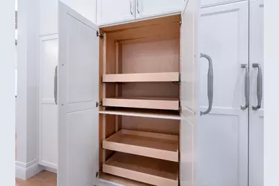 1575 Eastbrook Drive, Sarasota, FL 34231 - Photo 17