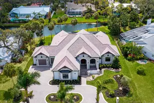 1575 Eastbrook Dr, Sarasota, FL 34231 - Photo 3