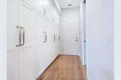 1575 Eastbrook Drive, Sarasota, FL 34231 - Photo 21