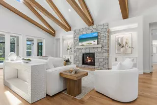 1575 Eastbrook Dr, Sarasota, FL 34231 - Photo 9