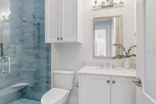 1575 Eastbrook Dr, Sarasota, FL 34231 - Photo 39