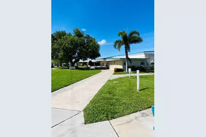 2207 69th Avenue W, Bradenton, FL 34207 - Photo 37