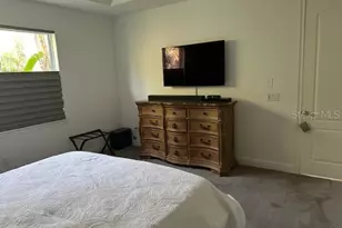 5262 Asher Ct, Sarasota, FL 34232 - Photo 9