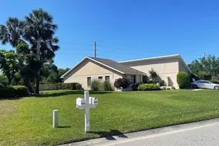 3799 Countryside Rd, Sarasota, FL 34233 - Photo 3