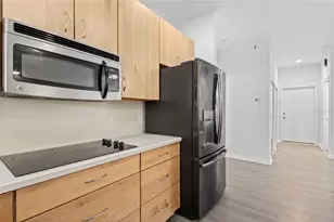 3319 Mayflower St, Sarasota, FL 34231 - Photo 13