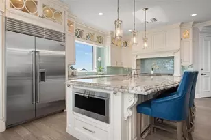 110 10th St S, Bradenton Beach, FL 34217 - Photo 17