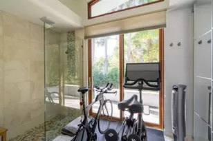 587 47th St, Sarasota, FL 34234 - Photo 23