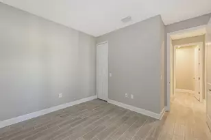 18137 Franklin Park Ct, Venice, FL 34293 - Photo 15