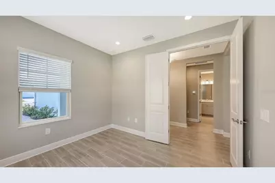 18137 Franklin Park Court, Venice, FL 34293 - Photo 9