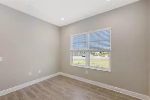 18137 Franklin Park Ct, Venice, FL 34293 - Photo 7