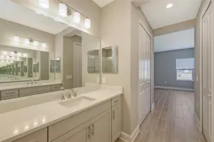 18137 Franklin Park Ct, Venice, FL 34293 - Photo 35