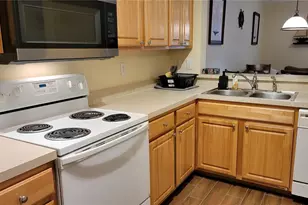 5721 Bentgrass Dr, Sarasota, FL 34235 - Photo 5