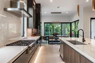 212 S Renellie Dr, Tampa, FL 33609 - Photo 13