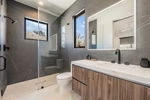 212 S Renellie Dr, Tampa, FL 33609 - Photo 19