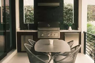 212 S Renellie Dr, Tampa, FL 33609 - Photo 7