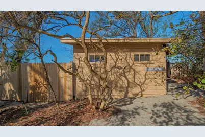 8504 Heron Lagoon Circle, Sarasota, FL 34242 - Photo 9