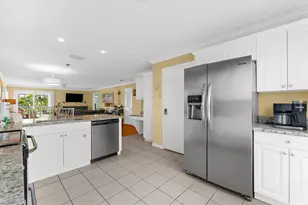 2300 Avenue B, Bradenton Beach, FL 34217 - Photo 41