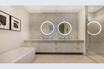 1591 Gulf Of Mexico Drive #313, Longboat Key, FL 34228 - Photo 29