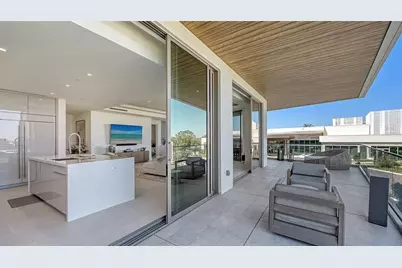 1591 Gulf Of Mexico Drive #313, Longboat Key, FL 34228 - Photo 15