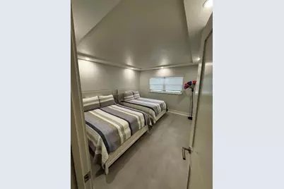 5770 Midnight Pass Road #405, Sarasota, FL 34242 - Photo 23