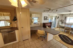 808 53rd Ave E, Bradenton, FL 34203 - Photo 17