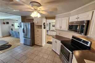 808 53rd Ave E, Bradenton, FL 34203 - Photo 15