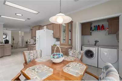 8424 Regal Way, Palmetto, FL 34221 - Photo 9