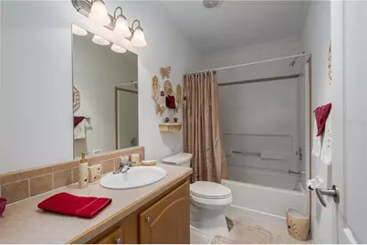 8424 Regal Way, Palmetto, FL 34221 - Photo 17