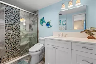 600 Sutton Pl, Longboat Key, FL 34228 - Photo 17