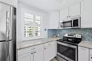 600 Sutton Pl, Longboat Key, FL 34228 - Photo 15