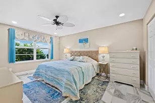 600 Sutton Pl, Longboat Key, FL 34228 - Photo 21