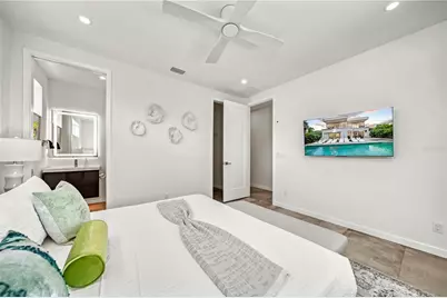 2327 Hillview Street, Sarasota, FL 34239 - Photo 43