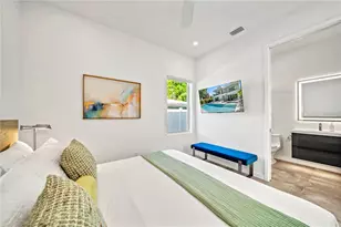 2327 Hillview St, Sarasota, FL 34239 - Photo 19