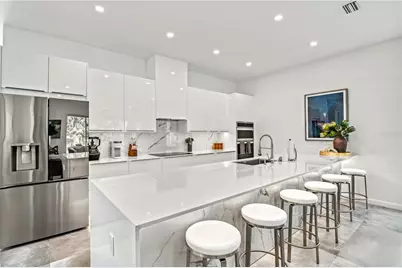 2327 Hillview Street, Sarasota, FL 34239 - Photo 7